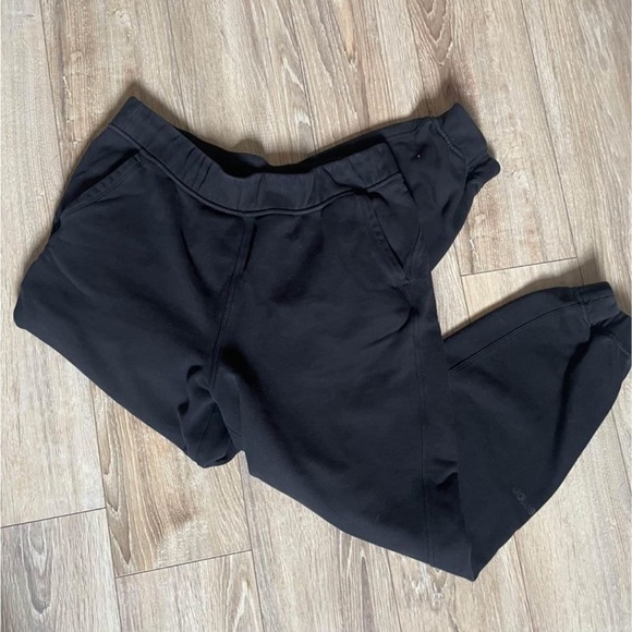 Lululemon Mid-rise Joggers - Picture 2 of 2